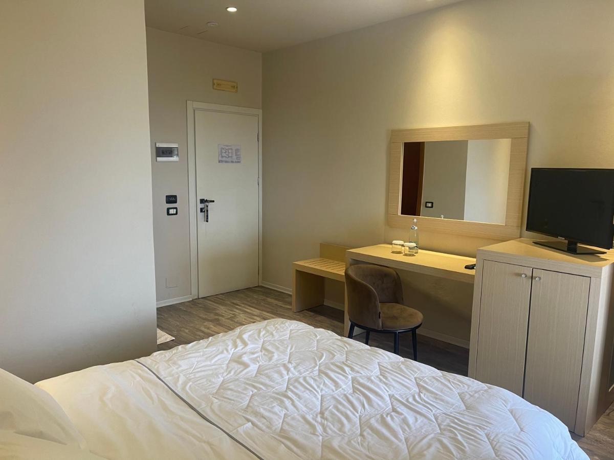 Lungomare Hotel Vlorë
